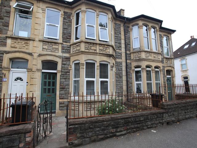 STUDENT | PROFESSIONALS | CO LET | NEW STATION ROAD, FISHPONDS |  £2750 PCM (£550 PP EXCLUSIVE BILLS) | AVAILABLE NOW